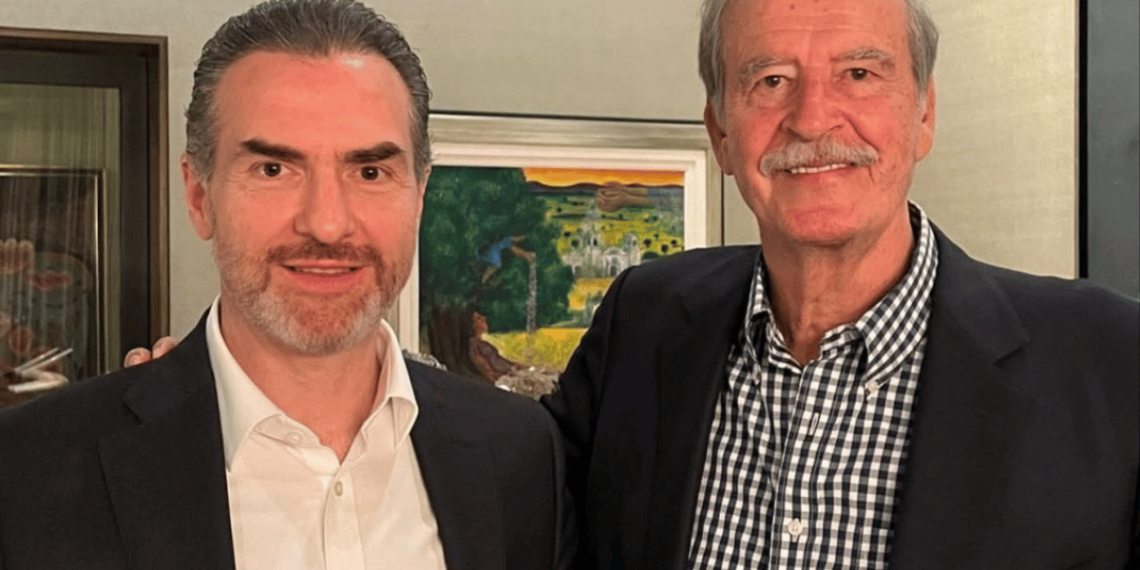 - VOZ Y OPINION Fox respalda al alcalde de Monterrey