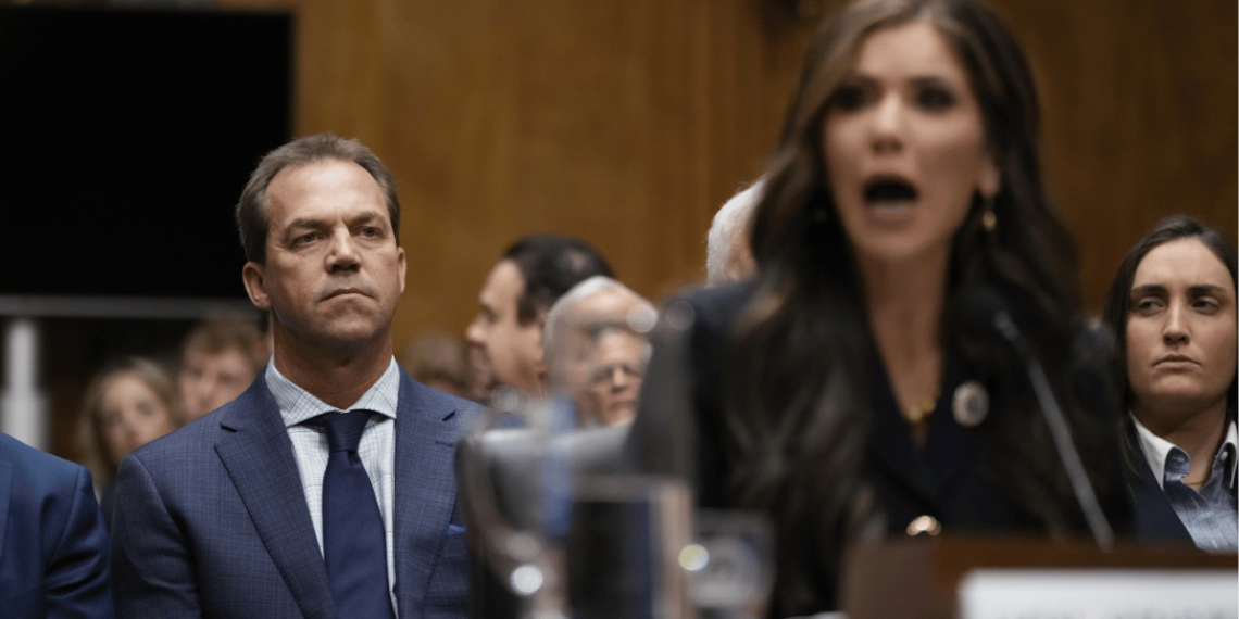 Bryon Noemjunto con su esposa Kristi