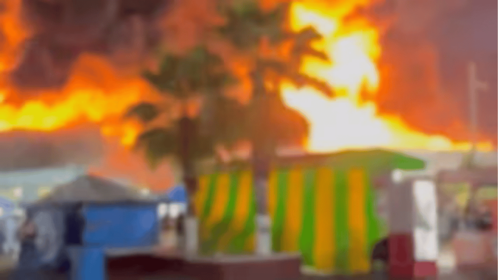 Incendio en la Feria de Tabasco deja 5 fallecidos