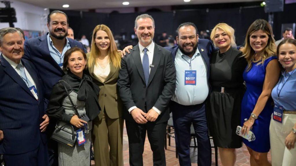 PAN-adrian-de-la-garza-Palacio - VOZ Y OPINION El PAN brinda total respaldo al Alcalde de Monterrey en evento del Palacio
